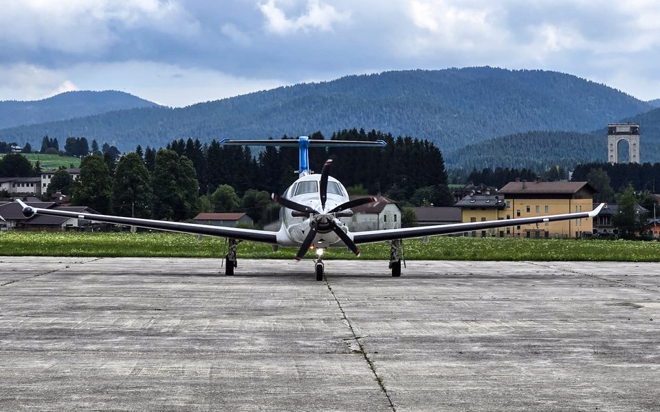 Un veivolo pronto al decollo